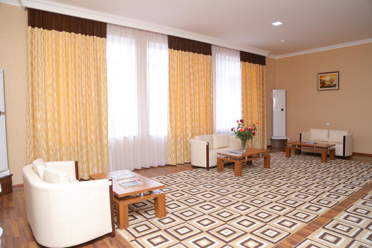 Sipehr Hotel Chkalovsk Extérieur photo